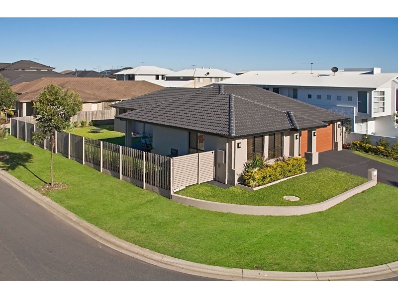 19 Warabi Crescent, North Lakes QLD 4509