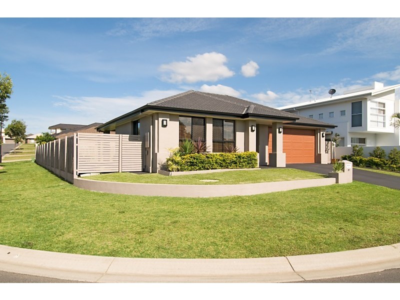 19 Warabi Crescent, North Lakes QLD 4509