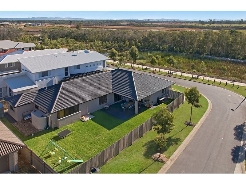 19 Warabi Crescent, North Lakes QLD 4509