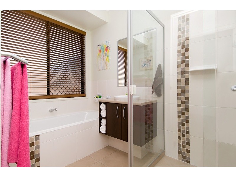 19 Warabi Crescent, North Lakes QLD 4509