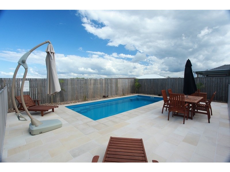 16 Morgan Street, North Lakes QLD 4509