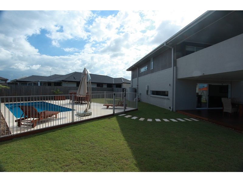 16 Morgan Street, North Lakes QLD 4509