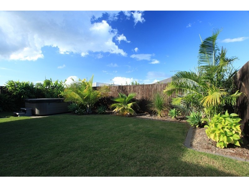 10 Wombat Parade, North Lakes QLD 4509