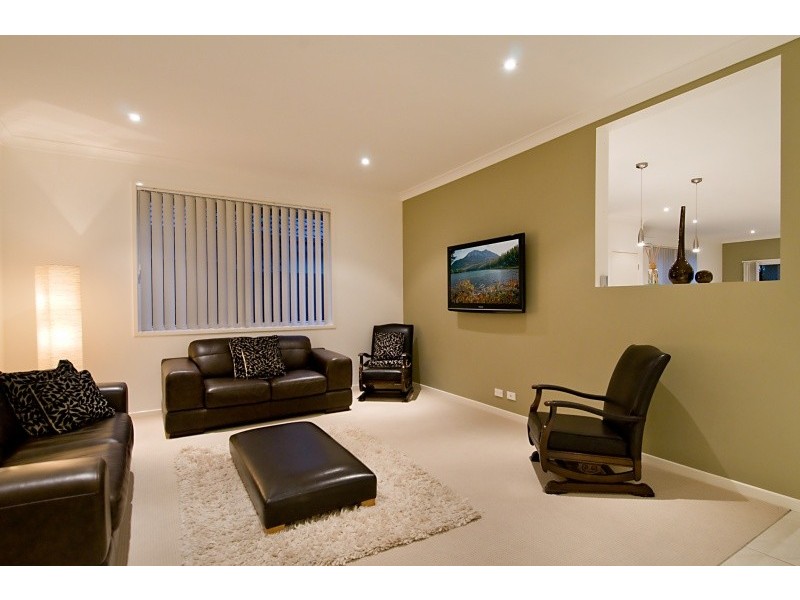 10 Wombat Parade, North Lakes QLD 4509