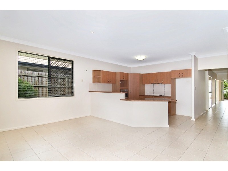 4 Appleby Close, North Lakes QLD 4509