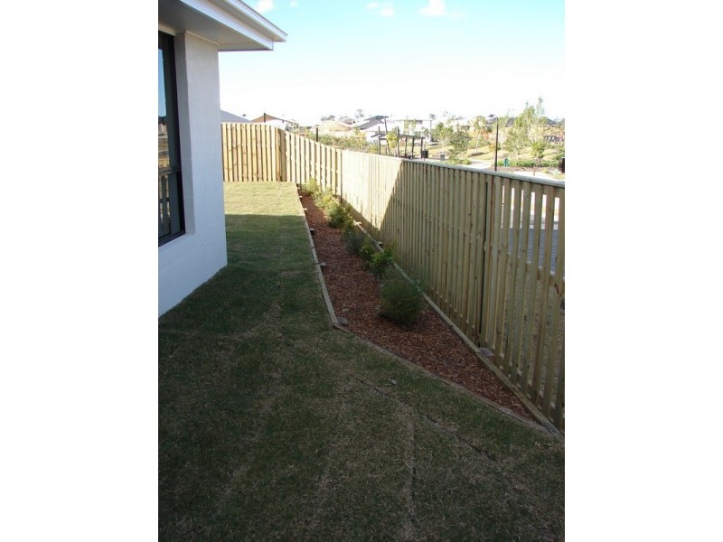 17 Eureka Street, North Lakes QLD 4509