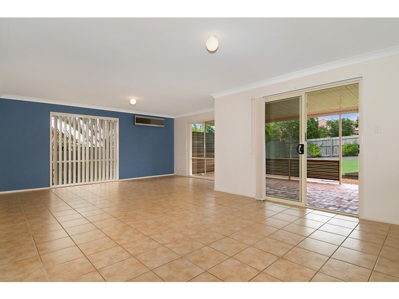11 Finnegan Drive, North Lakes QLD 4509