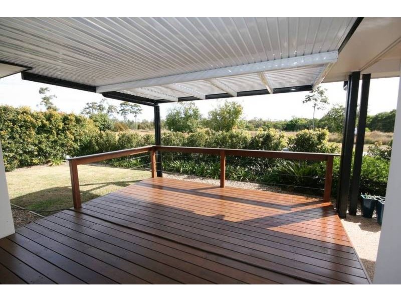 33 Dotterel Cres, North Lakes QLD 4509