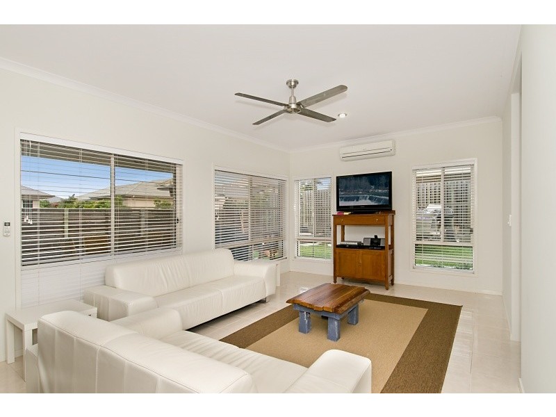 36 Lacebark Street, North Lakes QLD 4509