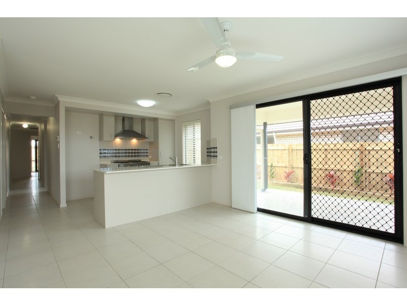 11 Mersey Street, North Lakes QLD 4509