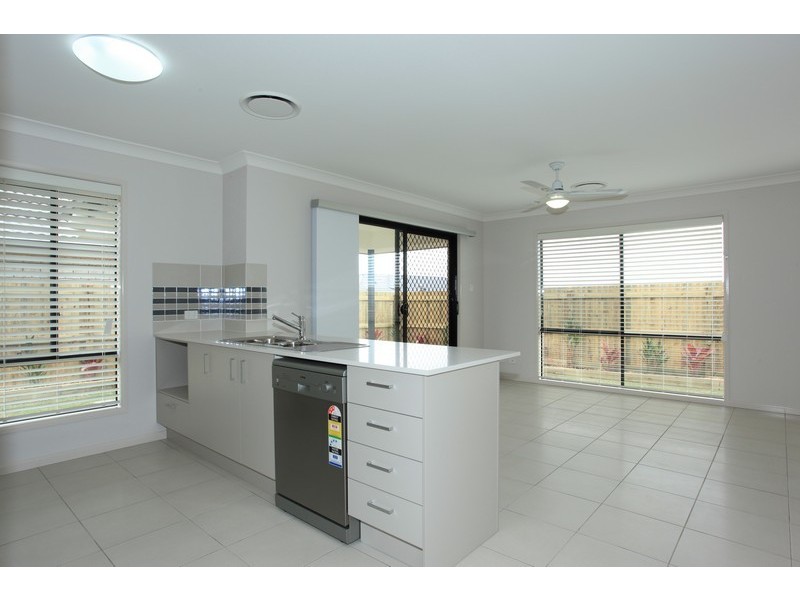11 Mersey Street, North Lakes QLD 4509