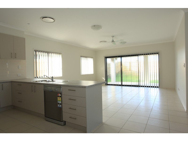 17 Kingdom Circuit, North Lakes QLD 4509