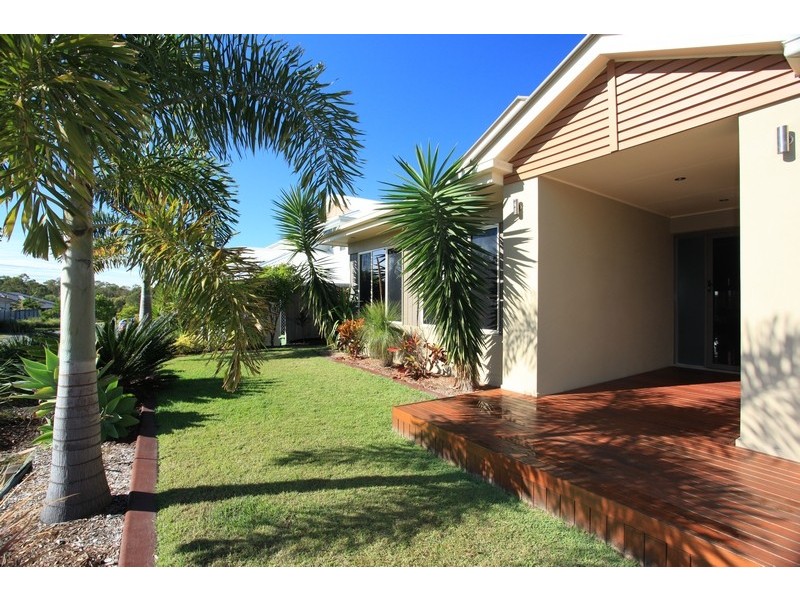 8 Burgan Place, North Lakes QLD 4509