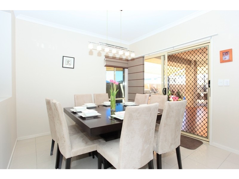 8 Burgan Place, North Lakes QLD 4509