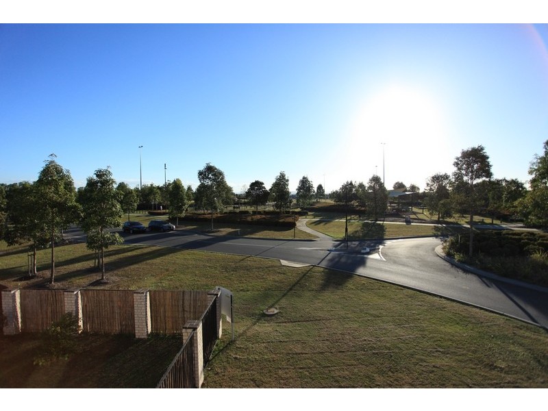 2 Redcedar Street, North Lakes QLD 4509