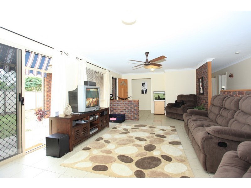 10 Finnegan Street, Rothwell QLD 4022