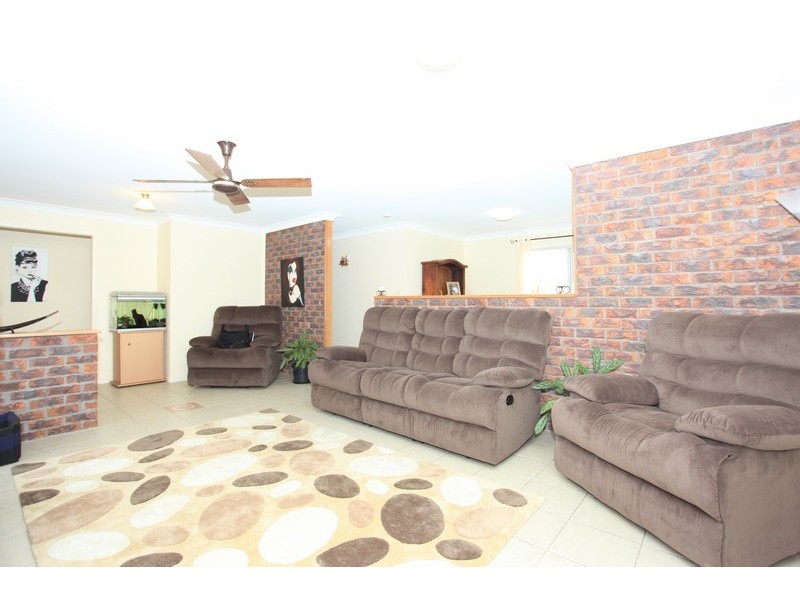 10 Finnegan Street, Rothwell QLD 4022