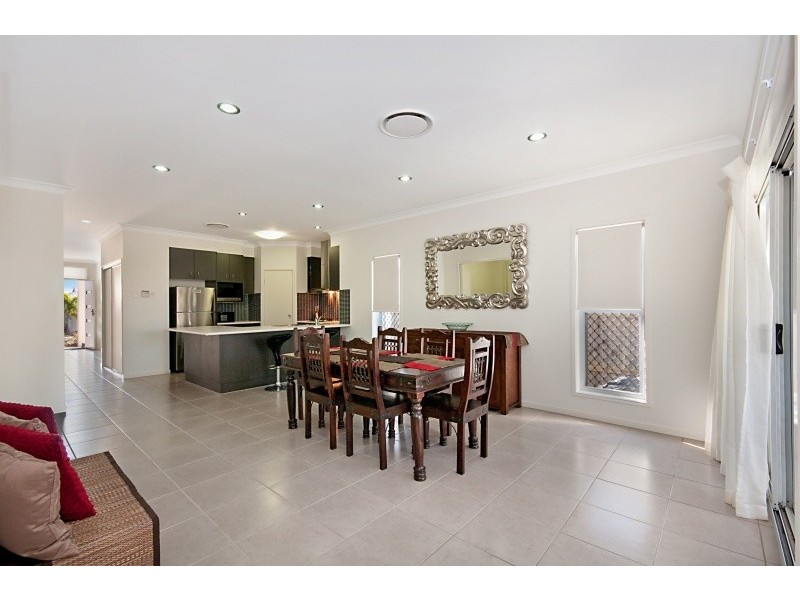 8 Midyim Street, North Lakes QLD 4509