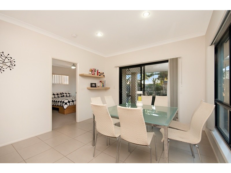 18 Echidna Parade, North Lakes QLD 4509