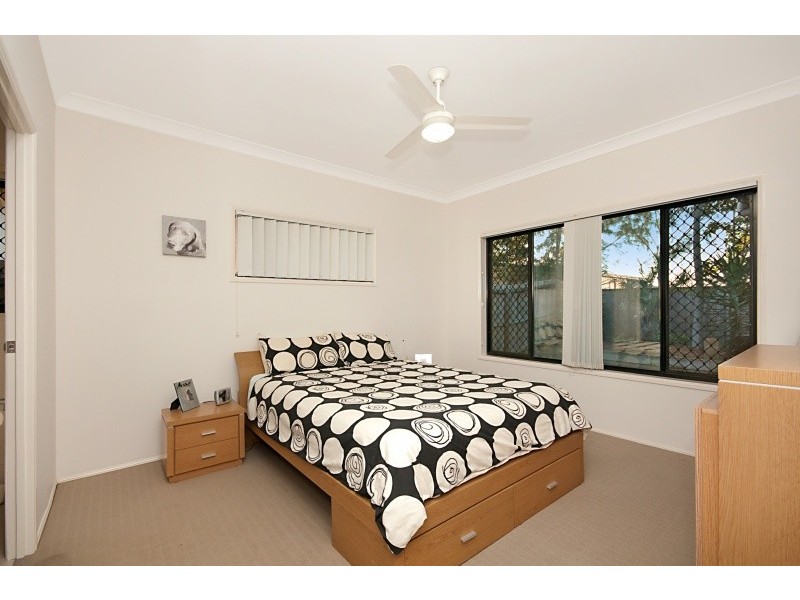 18 Echidna Parade, North Lakes QLD 4509