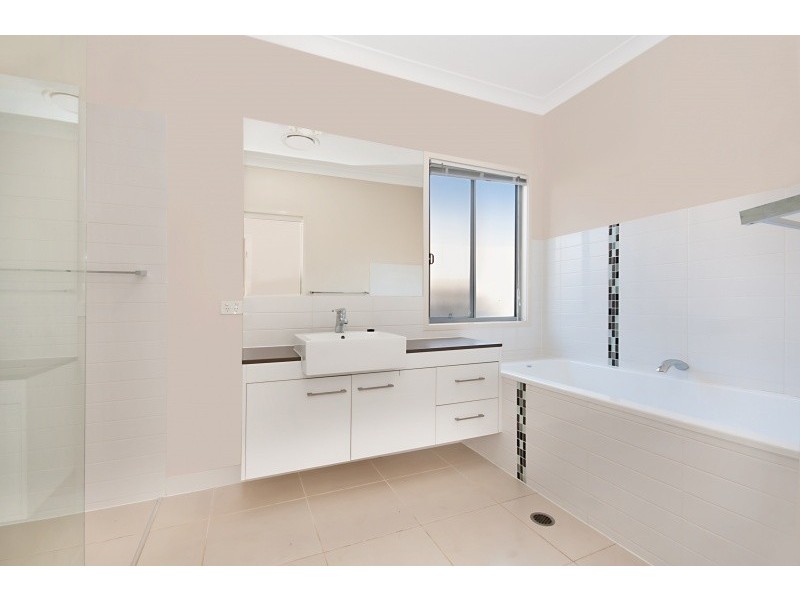11 Lagoon Court, Murrumba Downs QLD 4503