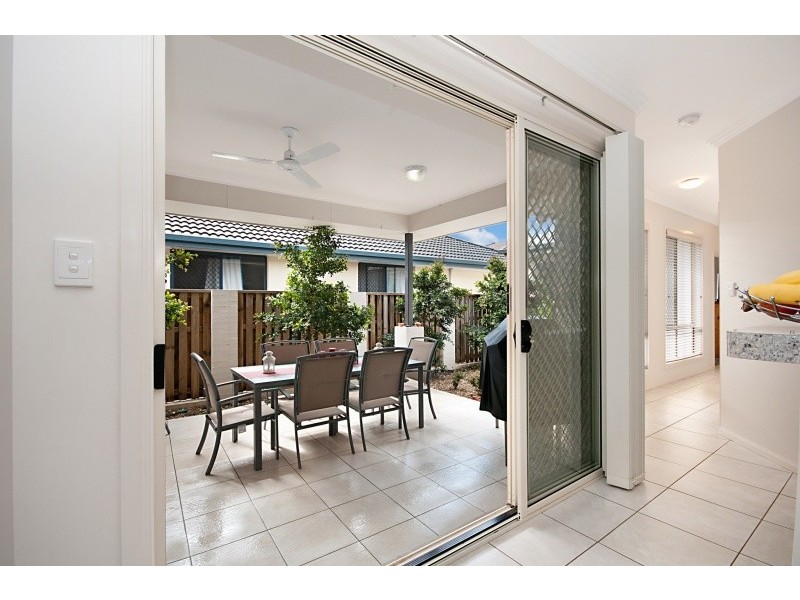 15 Planigale Crescent, North Lakes QLD 4509