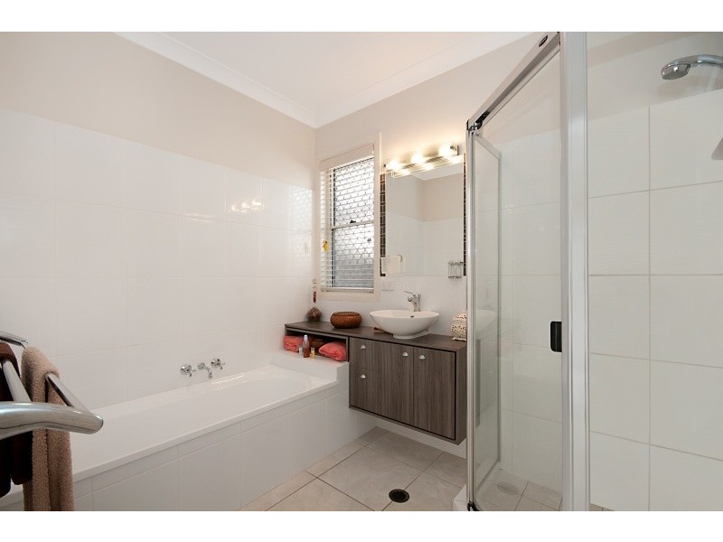 15 Planigale Crescent, North Lakes QLD 4509