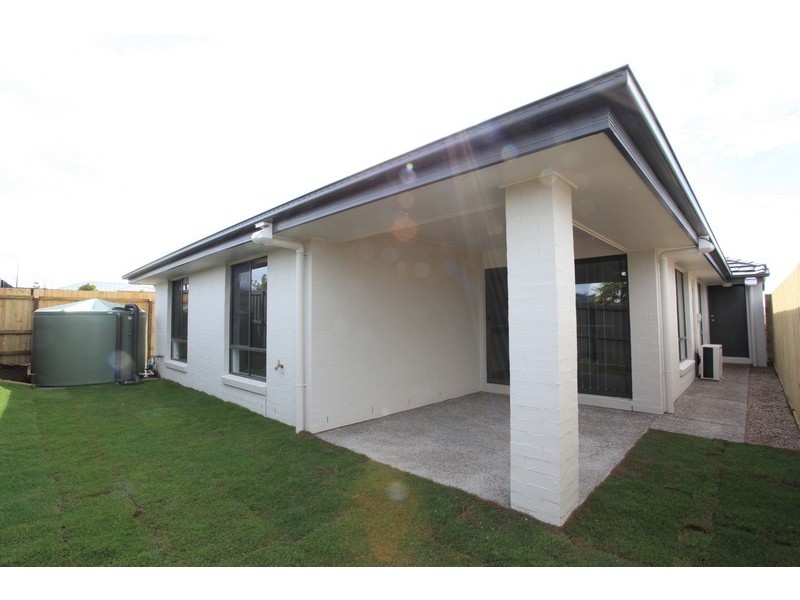 10 Dunes Crescent, North Lakes QLD 4509