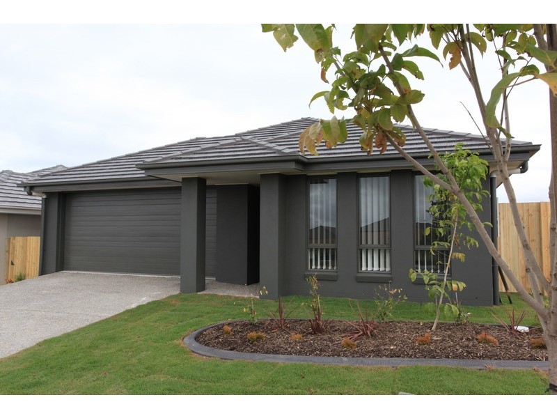 10 Dunes Crescent, North Lakes QLD 4509
