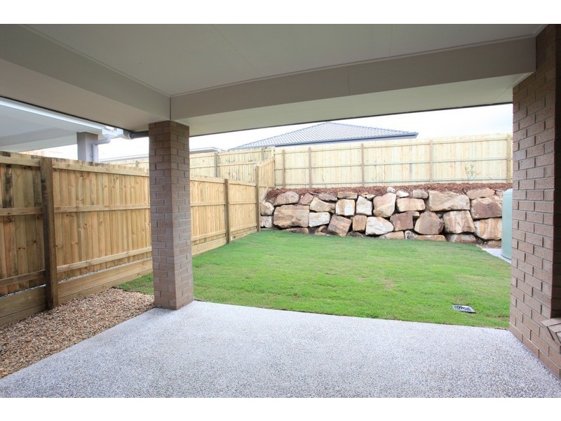 69 Daintree Circuit, North Lakes QLD 4509