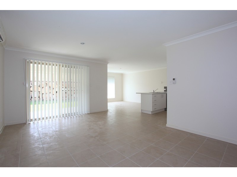 16 Moonie Crescent, North Lakes QLD 4509