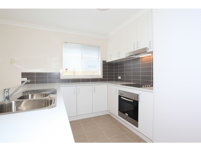 16 Moonie Crescent, North Lakes QLD 4509