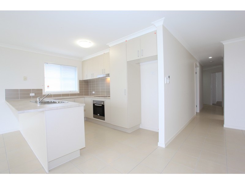 6 Lomond Crescent, North Lakes QLD 4509