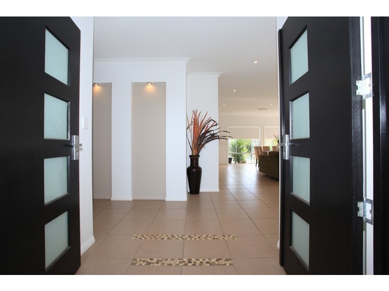 21 Foambark Street, North Lakes QLD 4509