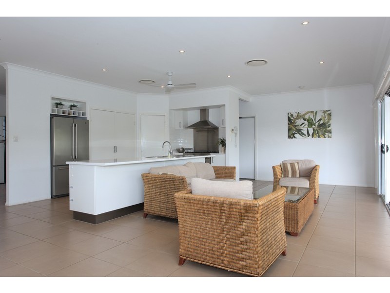 21 Foambark Street, North Lakes QLD 4509