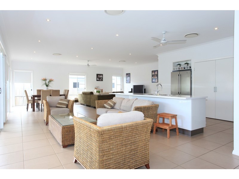 21 Foambark Street, North Lakes QLD 4509