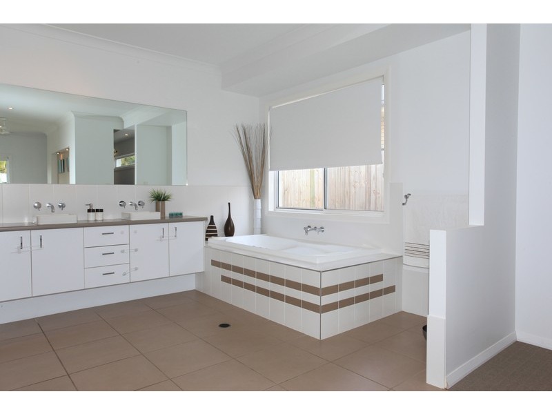 21 Foambark Street, North Lakes QLD 4509
