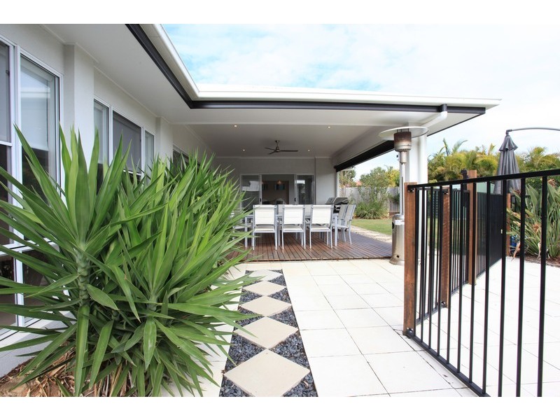 21 Foambark Street, North Lakes QLD 4509