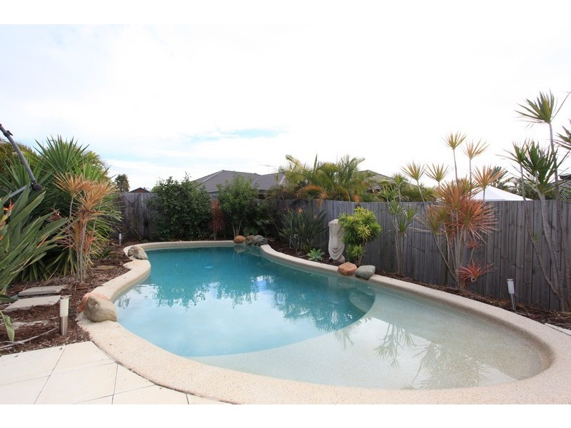 21 Foambark Street, North Lakes QLD 4509