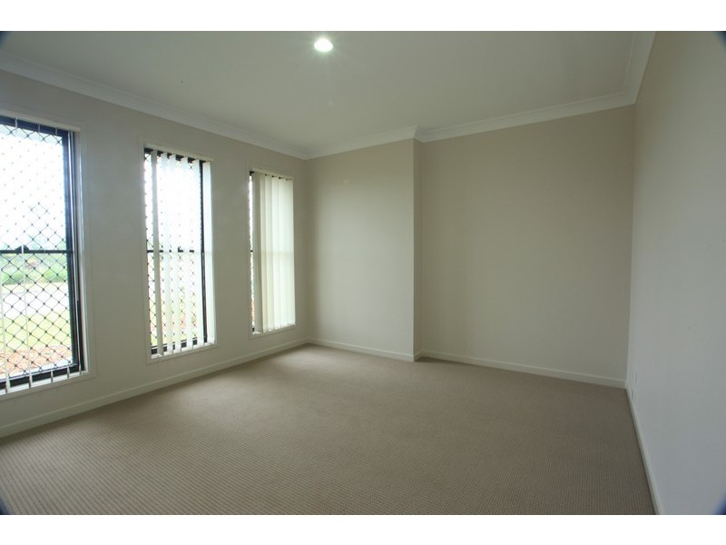 13 Tarragon Parade, Griffin QLD 4503