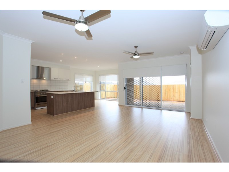 21 Moonie Crescent, North Lakes QLD 4509