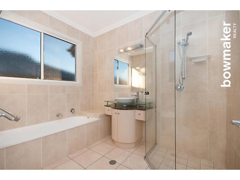 24 Sandpiper Avenue, North Lakes QLD 4509