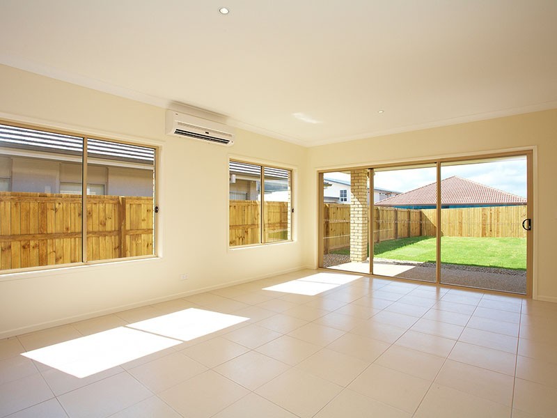 11 Calder Street, North Lakes QLD 4509