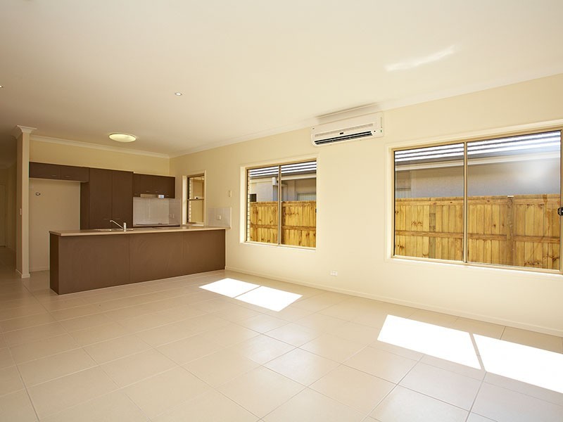 11 Calder Street, North Lakes QLD 4509
