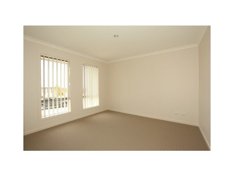 40 Severn Crescent, North Lakes QLD 4509