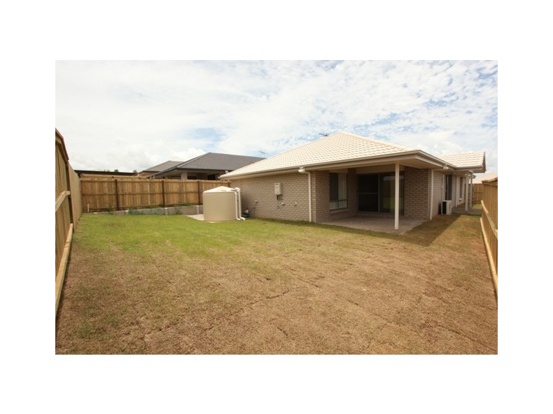 40 Severn Crescent, North Lakes QLD 4509