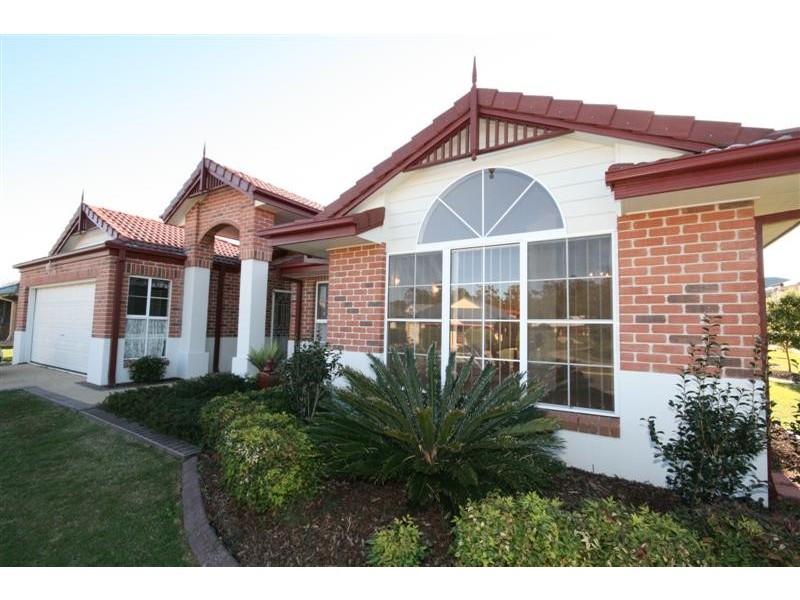 19 Heathcote Avenue, North Lakes QLD 4509