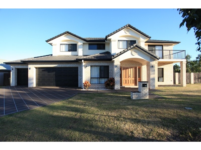2 Redcedar Street, North Lakes QLD 4509
