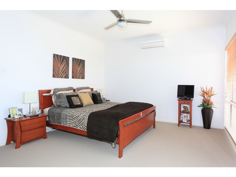 6 Price Street, North Lakes QLD 4509