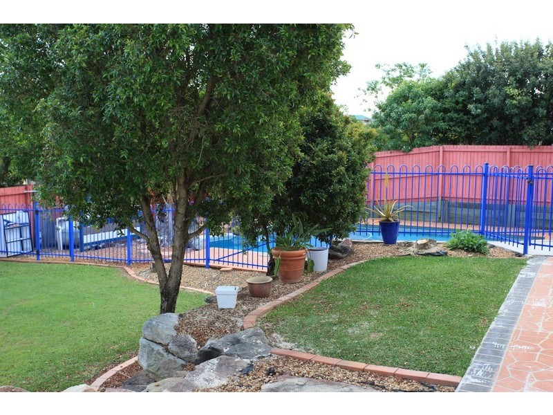 5 Chilton Crescent, North Lakes QLD 4509